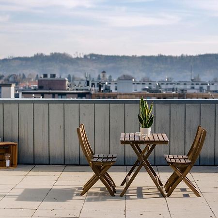 Eigene Wohnung Im Stadtzentrum Mit Wunderschoener Dachterrasse Biel Bagian luar foto